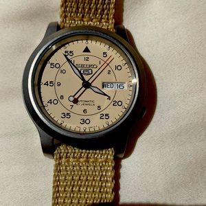 Seiko 5 Automatic 21 Jewels Beige Dial Beige Nylon Mens